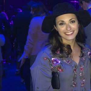 Meet your Posher, Caroline